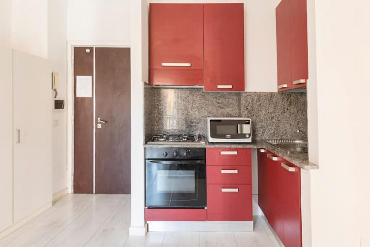 Appartement Hosting Aparments à Rome Extérieur photo